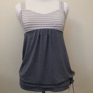 Lululemon Top Super cute with adjustable waist
